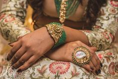 Bridal Jewellery Trend 2020 - Unique Bridal Bracelets & Chura Kara Designs Nizam Jewellery, Jadau Jewellery, Bangles And Bracelets, Kundan Jewelry, Jewelry Designing, Jewellery Indian, Antique Gold Jewelry, Bangles Jewelry Designs, Bridal Jewellery Indian