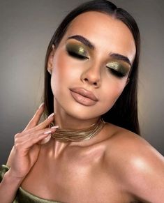 Olive Dress Makeup, Makeup For Olive Green Dress, Olive Green Eyeshadow Looks, Olive Green Makeup Look, Olive Green Makeup, Editorial Glam, Olive Makeup, Arabic Make-up, Olive Green Eyes