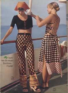 June 1971. 70s Resort Wear, 70s Flares, 70s Women, Lauren Hutton