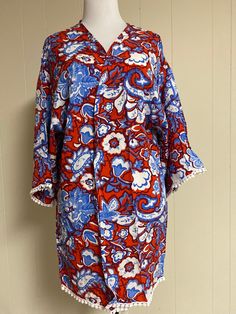 70% cotton, 30% poliester natural so soft paisley kimono robe You dont want to take off this beatuful short kimono on you at home,beach,pool,spa and travel Its machine washable Medium size fits US women 6-8-10 Large size fits US women 8-10-12 You may order luxurious gift boxes together with your purchases for your loved ones. The link for a beautiful gift box is below; https://www.etsy.com/listing/916109929/luxurious-gift-boxes?ref=shop_home_active_1&frs=1 Beach Cardigan, Paisley Kimono, Home Beach, Summer Cardigan, Short Kimono, Pool Spa, Kimono Cardigan, Beach Pool, Swimsuit Cover