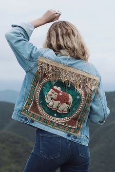 pinterest: @msftgypsy 🌹✨ Embroidery Jacket, Looks Jeans, Embellished Denim Jacket, Festival Trends, Long Sleeve Denim Jacket, Diy Vetement, Boho Jacket, Festival Style