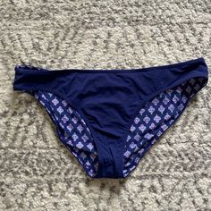 Measurements Are Approximate. Stock Photos For Reference Only. Lighting May Affect Color Of Actual Item. Patterns Will Vary From Item To Item. All Sales Are Final. Retail $ ;; No Size Tag ;; L1k1y1 Swim Suit Bottoms, Vera Bradley, Womens Swim, Stock Photos, Lighting, Women Shopping, Blue, Color