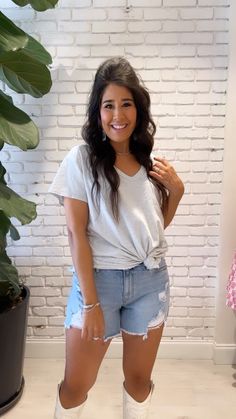 Clover + Bee’s Instagram post: “Instantly elevate your style with this simple little hack for creating an easy and perfect knot for any oversized top.” Oversized Top, Elevate Your Style, Your Style, White Shorts, Knot, Bee, Womens Shorts, Instagram Post, Instagram Posts