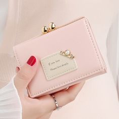 Brand Name: GOT-TOGOrigin: CN(Origin)Lining Material: PolyesterMain Material: PUMaterial Composition: PUWallet Length: ShortStyle: FashionModel Number: K375Closure Type: HaspItem Height: 8cminchcmItem Length: 11cminchcmItem Type: WalletDecoration: LetterItem Weight: 150gItem Width: 2.5cmPattern Type: SolidInterior: Coin PocketInterior: Note CompartmentInterior: Photo HolderInterior: Card HolderGender: WOMENWallets: Standard Wallets South Korea Fashion, Pocket Notes, Three Fold, Short Design, Female Shorts, Short Wallet, Designer Shorts, Mua Sắm, Trifold Wallet