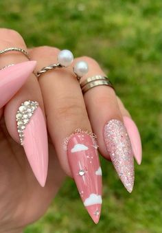 Nail Design With Words, Pink Princess Nails, Nails With Bling, Ongles Bling Bling, Nails Inspiration Pink, Birthday Nail Art, Nails Model, Holographic Glitter Nails, Cloud Aesthetic