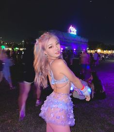 Rave Clothes Music Festivals, Cute Rave Outfits Asian, Rave Outfits Australia, Festival Hair Asian, Subtle Rave Outfits, Lilac Rave Outfit, Rave Photoshoot Ideas, Rave Pose Ideas, Rave Fits Summer