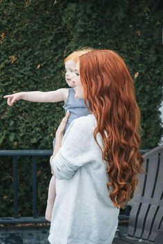 Hair Henna, Woman With Red Hair, Henna Hair, Hair Color Auburn