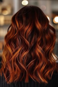 Copper Red And Brown Hair, Fall Hair Auburn Caramel Highlights, Brown Red Orange Hair, Burgundy Hair Copper Highlights, Two Toned Copper Hair, Burnett Baylage Fall, Copper Brown Balayage On Black Hair, Cinnamon Auburn Hair Color, Red Hair Variations