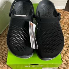 Crocs Literide 360 Clog Color Black/Slate Grey Size M4/W6 Retail $59.99 Absolutely New Nwt Black Synthetic Clogs With Arch Support, Sporty Black Fade-resistant Clogs, Casual Black Breathable Clogs, Sporty Black Clogs With Cushioned Footbed, Black Waterproof Functional Clogs, Sporty Black Breathable Clogs, Functional Waterproof Black Clogs, Casual Black Clogs With Arch Support, Functional Black Waterproof Clogs