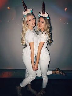 30 Best Friend Halloween Costume Ideas | Bff Halloween Party Outfits Diy Unicorn Costume, Diy Unicorn, Halloween Party Outfits