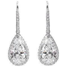 5.29 Carats Pear Shape Diamond Drop Pendant Earrings  #VintageRings #ArtDecoEngagementRing #TMWJewelsCo #ArtDecoRing Antique Diamond Jewelry, Diamond Drop Pendant, Dolphin Jewelry, Designer Diamond Jewellery, Halo Style, Gold Jewelry Indian, Art Deco Engagement Ring, Diamond Drops, Pear Shaped Diamond