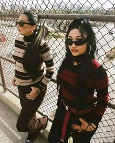 90s Chola Aesthetic, Chicana Aesthetic, Mexican Women, Latina Fashion