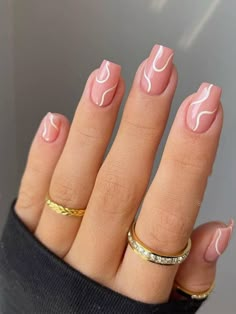 No Chip Nails, Square Nail Designs, Nude Nail Designs, Colorful Nails, Simple Gel Nails, Lines On Nails, Casual Nails