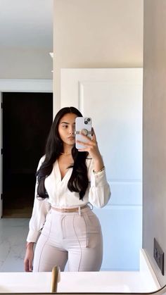 Business Office Outfits Women, Real Estate Women Outfits, Business Professional Hair, Office Work Outfits Women, Real Estate Agent Attire Women, Real Estate Outfits For Women, Real Estate Agent Outfits, Real Estate Outfits, Corporate Girly