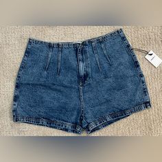 High Waisted Denim Short, No Pockets, Zipper On Front. Size Is 29 But These Shorts Run Slightly Big High Waist Medium Wash Bottoms From Forever 21, High Waist Jean Shorts With Zipper Closure, Forever 21 High Waist Jean Shorts, High Rise Jean Shorts By Forever 21, Fitted Denim Bottoms From Forever 21, Forever 21 Fitted Denim Blue Bottoms, Fitted Denim Blue Bottoms By Forever 21, Forever 21 Fitted Denim Bottoms, Fitted Denim Blue Bottoms From Forever 21