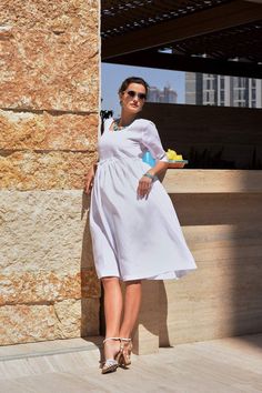 Fácil Blanco | Ynes Dress ladies white Italian Linen dress – Facil Blanco Italian Linen Dress, White Linen Blouse, White Linen Pants, Classic White Shirt, White Linen Dresses, Linen Mini Dress, All White Outfit, Clothing Manufacturer, Linen Blouse