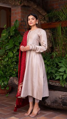 A Line Anarkali Kurti, A Line Anarkali Suits, Gaji Silk Kurta Patterns, Lagdi Patta Kurti, Bandhani Dupatta Suits, Silk Salwar Suit Designs, Silk Kurta Designs, Kurta Fits, A Line Anarkali