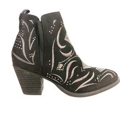 Ninety Union Womens Sedona Ankle Boot Bootie Rhinestone Western Black 11 New New With Box * Box May Have Damage. See Pics. Size: 11 Color Family: Black Upper: Embellished Faux Suede Lining: Faux Leather Toe: Almond Heel: Stacked Block Closure: Slip On/Pull Tab Cushioned Insole: Faux Leather Accent: Gussets Outsole: Synthetic *Color May Vary Due To Lighting Or Monitor Settings. Thanks For Shopping! Black Rhinestone Ankle-high Heels, Black Western Boots With Rhinestone Rivets, Embellished Black Ankle-high Boots, Black Rhinestone Boots For Fall, Trendy Ankle-high Boots With Rhinestones, Trendy Rhinestone Ankle Boots, Black Rhinestone Ankle Boots, Family Black, New New