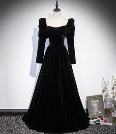 Cheap Vintage Long Sleeve Dresses, Black Long Sleeve Prom Dress, Long Sleeve Prom Dress, Sleeve Prom Dress, A Line Evening Dress, Prom Dress Ideas, Long Formal Dress, Prom Inspo, Long Sleeve Prom