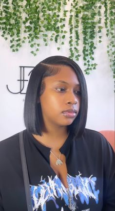 Bob With Weave Side Part, Straight Bob Quick Weave, Bluntcut Bob Quickweave, Bob Weaves For Black Women, Bob Sew In Weave Side Part Short, Frontal Sew In Bob, Bobs With Side Part, Traditional Sew In With Leave Out Bob, Side Part Bob Weave Closure