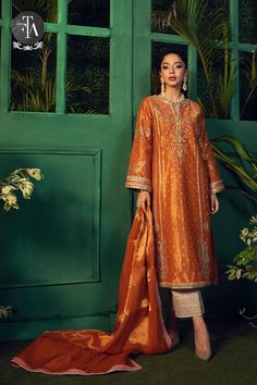 Tissue Kurta, Ombre Dupatta, Farah Talib Aziz, Kurta Set With Dupatta, Embroidery Suits Design, Bridal Dress Design