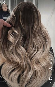 Trendy Highlights, Brown Hair Inspiration, Balayage Long Hair, 2024 Hair Color, Icy Blonde Hair, Simple Prom Hair, Brunette Hair With Highlights, Dark Hair With Highlights, Brown Hair With Blonde Highlights