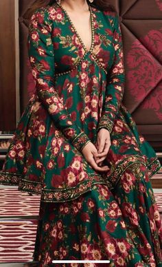 Gharara Pants, Aditi Rao Hydari, Aditi Rao, Trendy Outfits Indian, Tandoori Masala, Indian Dresses Traditional, Traditional Indian Outfits, Dress Design Patterns, Designer Dresses Casual