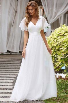 This romantic short sleeves bridesmaid dress features a deep V neckline, empire waist, flutter sleeves, and subtle tulle hemline. It is friendly to most body types. If you want to have an flowy tulle bridesmaid dress with short sleeve, then this maxi tulle bridesmaid dress with sleeves is perfect for you. We think this elegant short sleeve bridesmaid dress is perfect for all formal occasions, from evening party, cocktail, weddings to prom, homecoming and graduation! Bead Lace, Womens Bridesmaid Dresses, Tulle Wedding Gown, Dress With Ruffle Sleeves, Tulle Bridesmaid Dress, Tulle Evening Dress, Plus Size Bridesmaid, Wedding 2025, Bridesmaid Dresses Plus Size