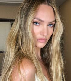 Candice Swanepoel Makeup, Candice Swanepoel Face, Candice Swanepoel Style, Blonde Hair Looks, Candice Swanepoel, Hair Color Balayage, Hair Inspo Color