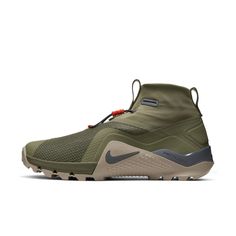 Nike Boots Mens, Sneakers Sketch, Nike Training Shoes, Mens Training Shoes, Nike Metcon, Mens Boots Fashion, Shoe Nike, Mens Nike Shoes