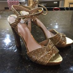 Beautiful Gold Glitter 5” Ankle Straps. Perfect For The Holiday Season. New Never Worn. Nine West Shoes, Ankle Straps, Nine West, Gold Glitter, Shoes Women Heels, Shoes Heels, Glitter, Women Shoes, Heels