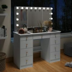 Looking for a dressing table that not only suits a modern aesthetic but also settles storage on the vanity? Then this is it! This is a super functional, modern style vanity set that comes from Hitow. Also features a hidestorage behind the lighted large mirror. 15 LED bulbs on the mirror will illuminate evenly from all directions, helping you create the look with your makeup.The color of the light is adjustable so you can get just the right lighting for you and your room. Transparent glass deskto Bedroom Ideas Cute, 3 Mirrors, Hello Kitty Theme Party, Accessible Bathroom Design, Hello Kitty Theme, Makeup Vanity Desk, Kitty Theme, Elegant Vanity, Storage Beds