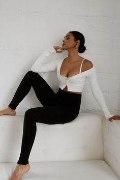 Our long leggings are the ultimate staple for comfort. Crafted with the most ultra-soft and thick material and is double lined for super comfort and best all of all no transparency. Pilates Fashion, Pilates Outfit, Leggings Outfit Casual, Black Leggings Outfit, Cute Workout Outfits, Fitness Wear Outfits, Leggings Outfit, Mama Style, Long Leggings