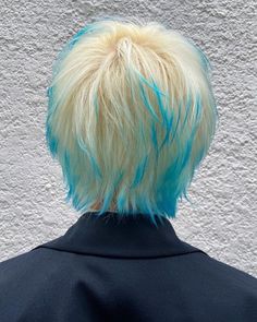 Cool Hair Color Ideas For Short Hair, Steak Dinners, Dyed Tips, Hair Dye Tips, Dyed Hair Inspiration, 3d Tattoo, Pretty Hair Color, Edgy Hair