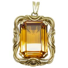 Pretty 14K gold pendant with large emerald cut citrine. Measured without the eyelet. Including certificate of authenticity. Citrine Pendant, Filigree Pendant, Gold Filigree, Yellow Gold Pendants, Gold Wire, Gold Jewelry Fashion, Emerald Cut, Jewelry Ideas, Gold Pendant