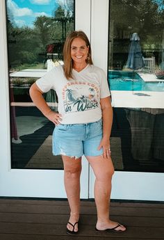 Frayed hems and a cutout pocket make these low-stretch, high-rise denim shorts the perfect laid back vibe this season. Fabric: 99% Cotton, 1% SpandexSize & Fit: Inseam: 4 1/2", Leg Opening: 25", Rise: 10 1/2"Color: NOTEWORTHY W/NEW VINTAGE BASE WASHCare: Machine wash cold inside out, Only non-chlorine bleach if needed, Tumble dry low, or for better care lay flat to dry , Warm iron if needed, Wash once before wearing Casual Spring Tops For Weekend Getaway, Relaxed Fit Cutoff Shorts For Vacation, Trendy Frayed Hem Jean Shorts For Vacation, Denim Jean Shorts With Built-in Shorts For Vacation, Trendy Jean Shorts With Frayed Hem For Vacation, Medium Wash Cutoff Jean Shorts For Beach, Beach Mid-rise Jean Shorts With Frayed Hem, Cutoff Jean Shorts For Beach In Medium Wash, Cutoff Jean Shorts In Medium Wash For Beach