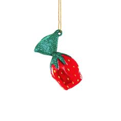 strawberry-candy-ornament-cody-foster-christmas-grandmas-purse Vintage Homemade Christmas Ornaments, Thrifted Christmas Gifts, Shrinky Dink Christmas Ornaments, Aesthetic Ornaments, Glass Ornaments Diy, The Holiday House, Strawberry Christmas, Cake Sparklers, Candy Christmas Tree