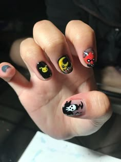 Sonic Nail Designs, Soul Eater Acrylic Nails, Cowboy Bebop Nails, Full Metal Alchemist Nails, Soul Eater Nails Acrylic, Short Goth Nails