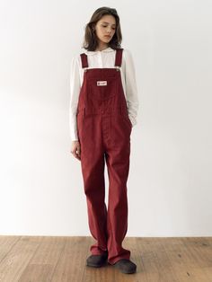 These Bakken Denim Overall Pants offer a vintage-inspired look perfect for casual outings. They feature the vintage-colored denim by AND YOU Design Studio.- Adjustable length with shoulder straps for a customized fit- Button closure on the sides- AND YOU vintage mood label for added style* The actual color of the product is the most similar to the product cut. Cotton Straight Leg Overalls With Button Closure, Straight Leg Cotton Overalls With Button Closure, Retro Style Straight Leg Cotton Overalls, Retro Straight Leg Cotton Overalls, Vintage Relaxed Fit Overalls For Workwear, Vintage Overalls With Relaxed Fit For Workwear, Overall Pants, Red Overalls, Colored Denim