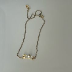 Really Cute Worn A Few Times Jewelry Vivienne Westwood, Safety Pin Necklace, Vivienne Westwood Jewelry, Pin Necklace, Gold Pearl, Safety Pin, Vivienne Westwood, Womens Jewelry Necklace, Jewelry Necklaces