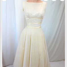 Soft Yellow, Beautiful Vintage Day Dress. Used For Derby. Matching Hat Available. Perfect Condition. Vintage Day Dress, Soft Gamine, Design Clothes, Matching Hat, Soft Yellow, Fashion Design Clothes, Day Dress, Day Dresses, Fashion Inspiration