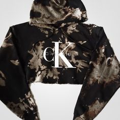 Reworked CK Dye Crop Hoody (€47) ❤ liked on Polyvore featuring tops, hoodies, bleach hoodie, hooded sweatshirt, hoodie crop top, crop top and cropped hoodies Hoodies Crop, Bleach Hoodie, Hoodie Crop Top, Crop Hoodies, Ropa Upcycling, Crop Top Hoodie, Cute Lazy Outfits, Tumblr Outfits, Bleach Dye