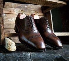 Dark Brown Oxford Shoes, Brown Brogues, Double Monk Strap Shoes, Brown Oxford Shoes, Men's Wedding Shoes, Oxfords Shoes, Brown Hand, Brown Oxfords, Monk Strap Shoes