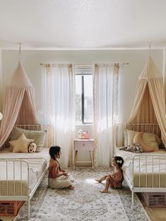 20 Best Arrangments For 2 Beds In One Small Room Small Sisters Bedroom Ideas, Girls Room With Twin Beds, Girls Room 2 Twin Beds, Twin Girls Bedroom Toddler, 3 Toddlers Sharing Room, Two Twin Beds Girls Room, Girls Room Two Beds, Double Girls Bedroom Ideas, Teen Shared Bedroom Ideas Sisters