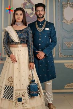 Ethnik dress Couple Chaniya Choli For Wedding, Wedding Garba Night Outfit, Couple Dress For Wedding, Engagement Dress For Groom, Wedding Matching Outfits, Contrast Outfit, Trendy Outfits Indian, Couple Wedding Dress, Indian Outfits Lehenga