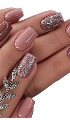 Mauve Nails, Nagellack Trends, September Nails, Fall Gel Nails, Subtle Nails, Fancy Nails Designs, Cute Gel Nails, Short Acrylic Nails Designs