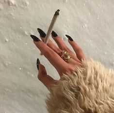 Victoria + Core, Dani California, Puff And Pass, + Core + Aesthetic, Feminine Aesthetic, Black Nails, Almond Nails, Lana Del Rey, Pretty Nails