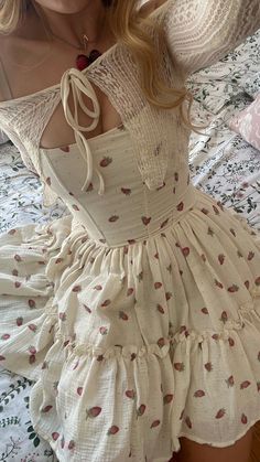 Back In The Day Outfits, Girly Look Style, Aesthetic Dress Pictures, Cute Dresses To Sew, Summer Corset Dress, Cottage Core Fashion Modern, Wild Rose And Sparrow, Cool Fits Aesthetic, Whimsical Dress Casual