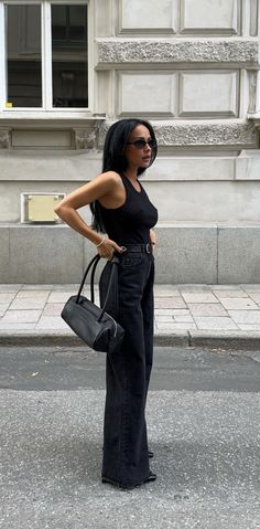 Sheer Luxe Outfits, Professional Photo Shoot Outfits, Sushi Outfit Date, Brunette Style Outfits, Dark Aesthetic Outfits Classy, Clean Goth Aesthetic, Chic Black Women, Edgy Date Night Outfit, Demure Aesthetic