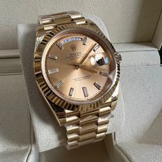 Rolex Watches, Gold Watch, Sneakers Fashion, Clock, Sneakers, Gold